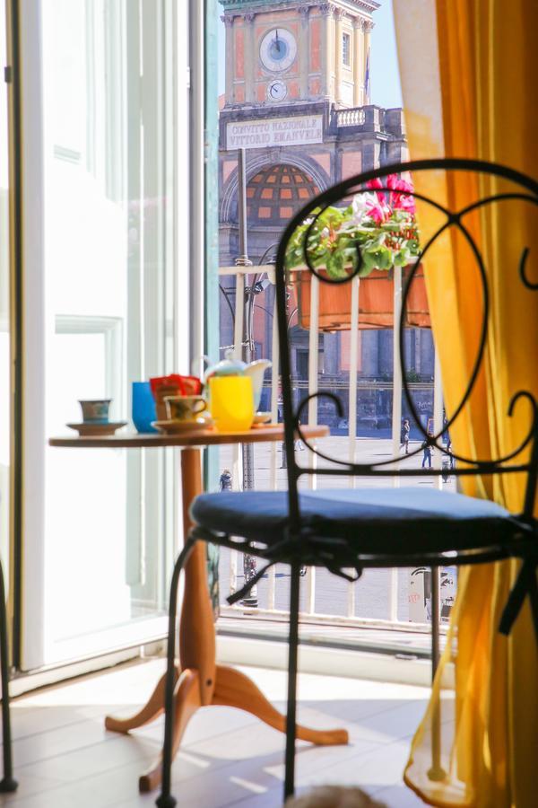 Bed & Breakfast Piazza Dante Наполи Екстериор снимка
